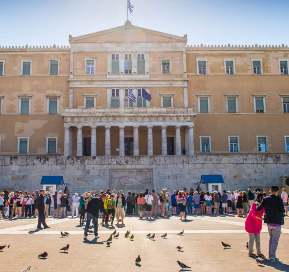 Καθαρός δρόμος στο κέντρο της Αθήνας