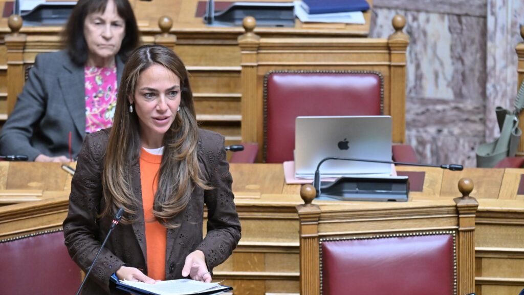 Δόμνα Μιχαηλίδου σε ημερίδα για την παιδική κακοποίηση και την προστασία των παιδιών