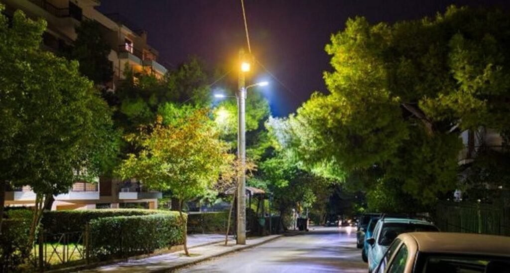 Νέα φωτιστικά LED στον δημοτικό οδοφωτισμό της Κηφισιάς