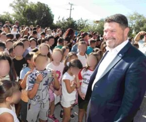 Νίκος Χαρδαλιάς σε εγκαίνια σχολείου στην Αττική