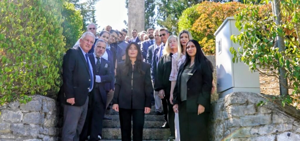 Αφροδίτη Λατινοπούλου και Κωνσταντίνος Κόλλιας στο μνημόσυνο του Μελιγαλά Κατάθεση στεφάνου από τη ΦΩΝΗ ΛΟΓΙΚΗΣ στην «Πηγάδα» του Μελιγαλά Εκδήλωση μνήμης στην «Πηγάδα» του Μελιγαλά Αντιπροσωπεία της ΦΩΝΗΣ ΛΟΓΙΚΗΣ στο μνημόσυνο του Μελιγαλά Παρουσία στελεχών της ΦΩΝΗΣ ΛΟΓΙΚΗΣ στις εκδηλώσεις του Μελιγαλά Ετήσιο μνημόσυνο των θυμάτων του Μελιγαλά Ετικέτες Μελιγαλάς, ΦΩΝΗ ΛΟΓΙΚΗΣ, Αφροδίτη Λατινοπούλου, μνημόσυνο Μελιγαλά, ιστορική μνήμη Απόσπασμα Στην «Πηγάδα» του Μελιγαλά πραγματοποιήθηκε το ετήσιο μνημόσυνο των θυμάτων του 1944, με την παρουσία της Αφροδίτης Λατινοπούλου, του Κωνσταντίνου Κόλλια και πολυάριθμης αντιπροσωπείας της ΦΩΝΗΣ ΛΟΓΙΚΗΣ. Κατηγορίες Πολιτική, Ελλάδα, Πελοπόννησος, Ιστορία Yoast SEO SEO τίτλος: Μελιγαλάς: Η ΦΩΝΗ ΛΟΓΙΚΗΣ στο ετήσιο μνημόσυνο των θυμάτων Keyphrase: μνημόσυνο Μελιγαλά 2026 Meta description: Η ΦΩΝΗ ΛΟΓΙΚΗΣ συμμετείχε στο ετήσιο μνημόσυνο στην «Πηγάδα» του Μελιγαλά, με την Αφροδίτη Λατινοπούλου και τον Κωνσταντίνο Κόλλια να καταθέτουν στεφάνι. Slug: mnimosyno-meligala-2026-foni-logikis