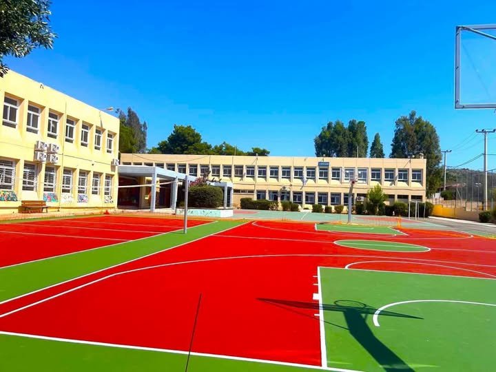 Ο Δήμος Παλλήνης τοποθετείται για τις σχολικές καθαρίστριες
