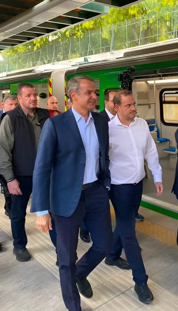 Μητσοτάκης: Σε κυκλοφορία ο πρώτος ανακατασκευασμένος συρμός της Γραμμής 1 του ΗΣΑΠ