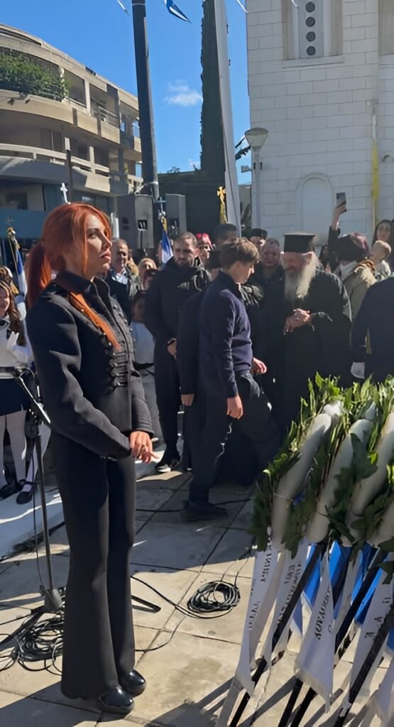 Βάσια Αναστασίου: Κατάθεση στεφανιού, στο Μαρκόπουλο, στη μνήμη των ηρώων του ’40