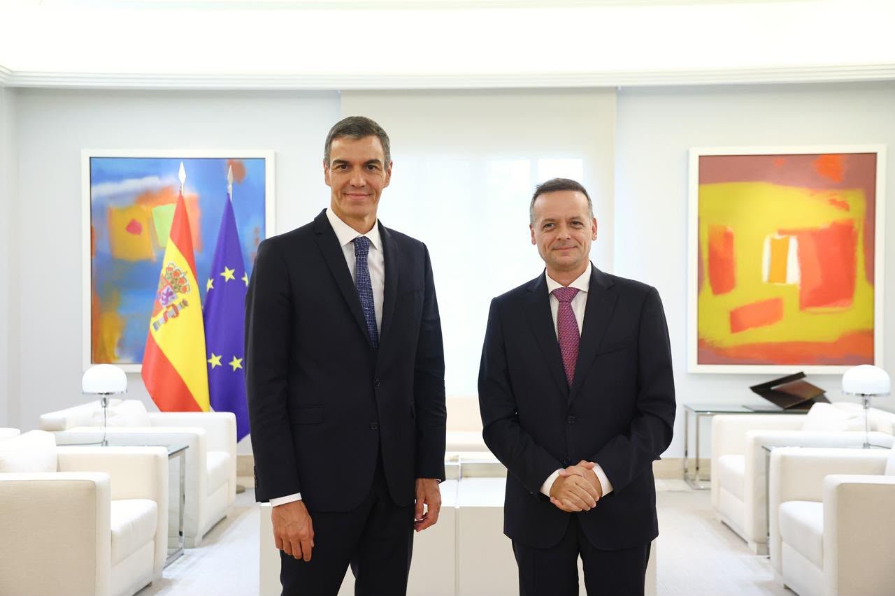 Γιατί απονεμήθηκε στον Πέδρο Σάντσεθ το Βραβείο Δημοκρατίας της Αθήνας