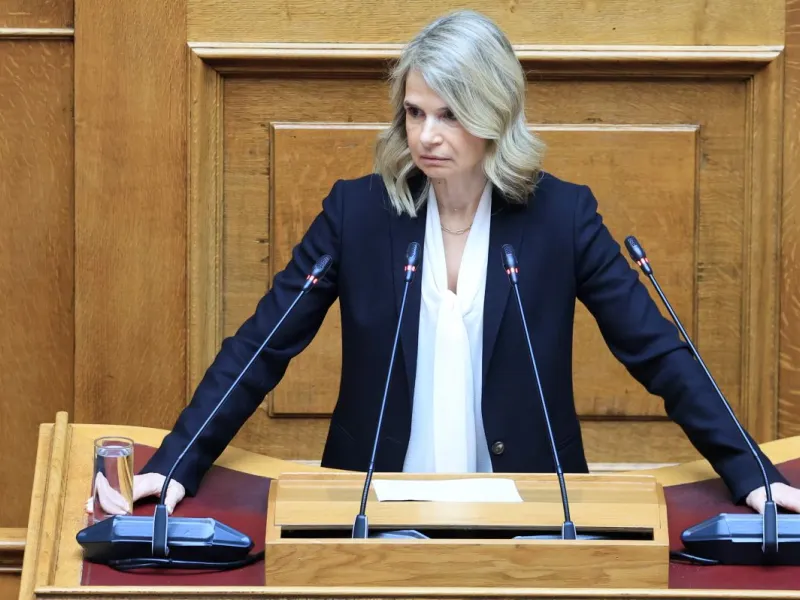 ΜΙΛΕΝΑ ΑΠΟΣΤΟΛΑΚΗ