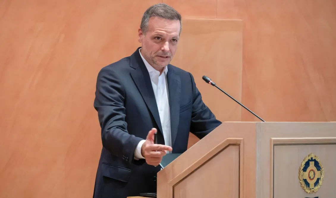 Έκρηξη στην Πλάκα: "Έχουν κλαπεί 9 χιλιόμετρα καλωδίων χαλκού αξίας άνω των 500.000 ευρώ στην Αθήνα", τι αποκάλυψε ο Χάρης Δούκας στα Παραπολιτικά 90,1