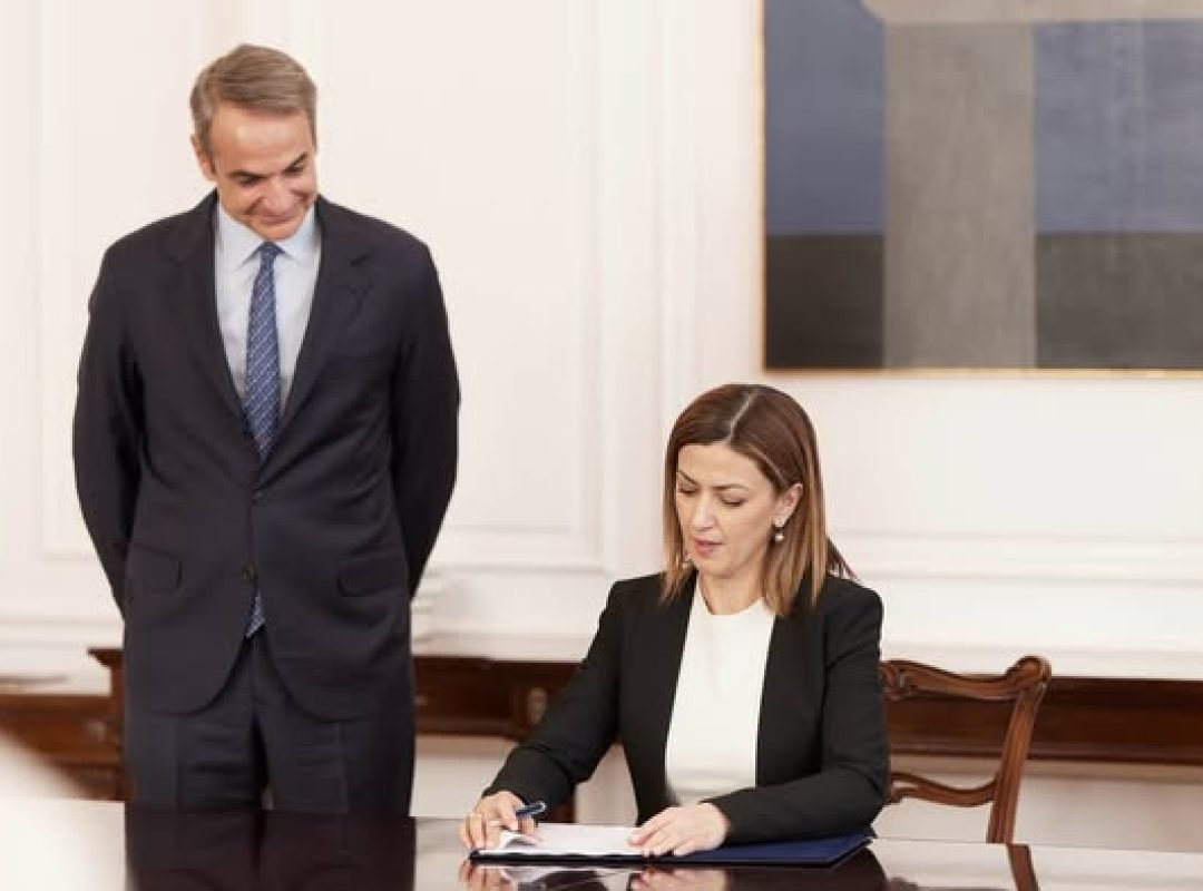 Υπογραφή σύμβασης για το Εθνικό Πρότυπο Κέντρο για την Άνοια στο Περιστέρι παρουσία του Κυριάκου Μητσοτάκη