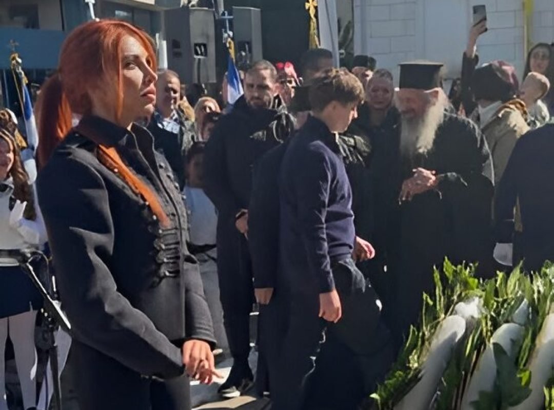 Βάσια Αναστασίου: Κατάθεση στεφανιού, στο Μαρκόπουλο, στη μνήμη των ηρώων του ’40