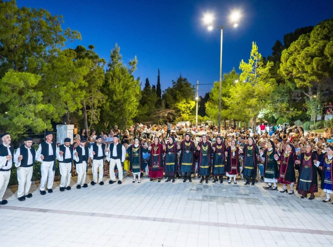 Ηπειρώτικο αντάμωμα στη Γλυφάδα με τον Νίκο Φιλιππίδη