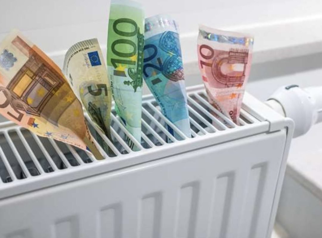 Αυξάνει την επιδότηση 30% όταν το πετρέλαιο θέρμανσης ακριβαίνει πάνω από 40%!”