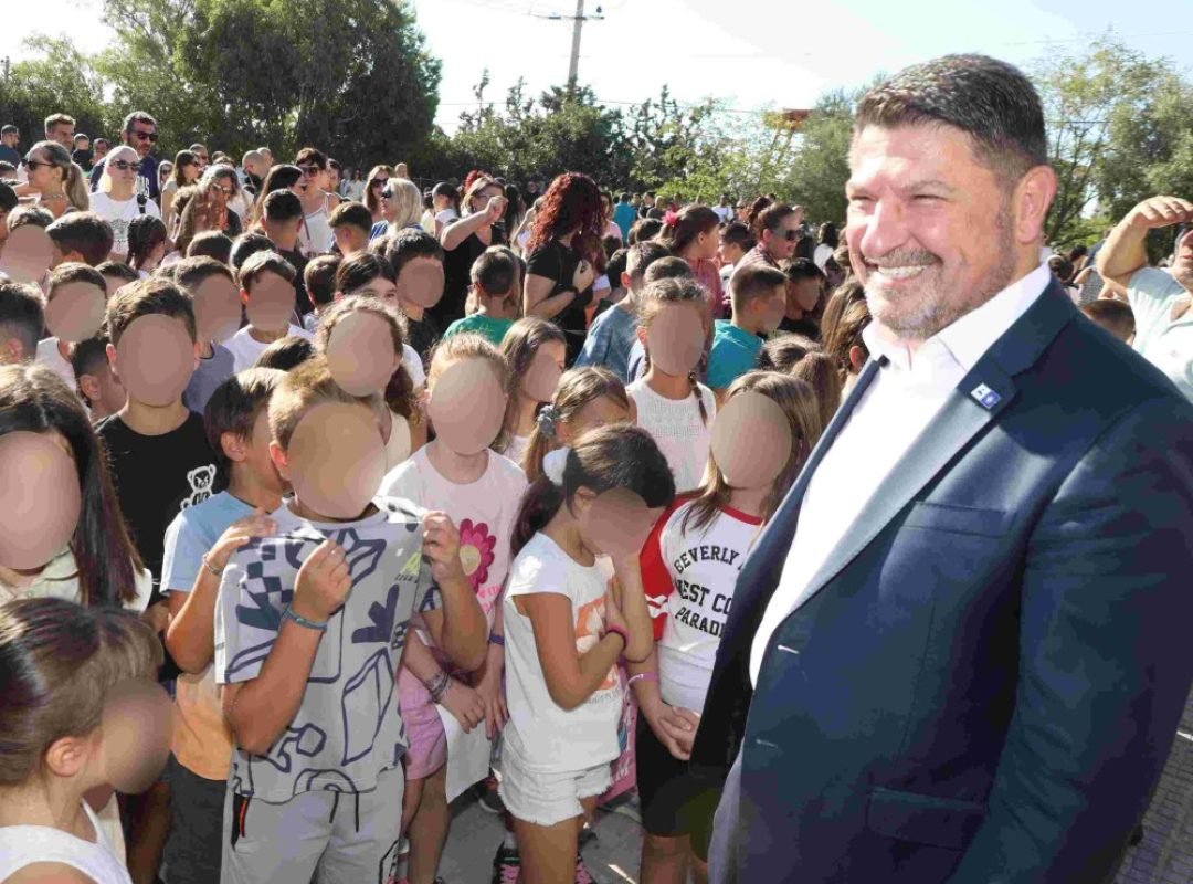 Νίκος Χαρδαλιάς σε εγκαίνια σχολείου στην Αττική