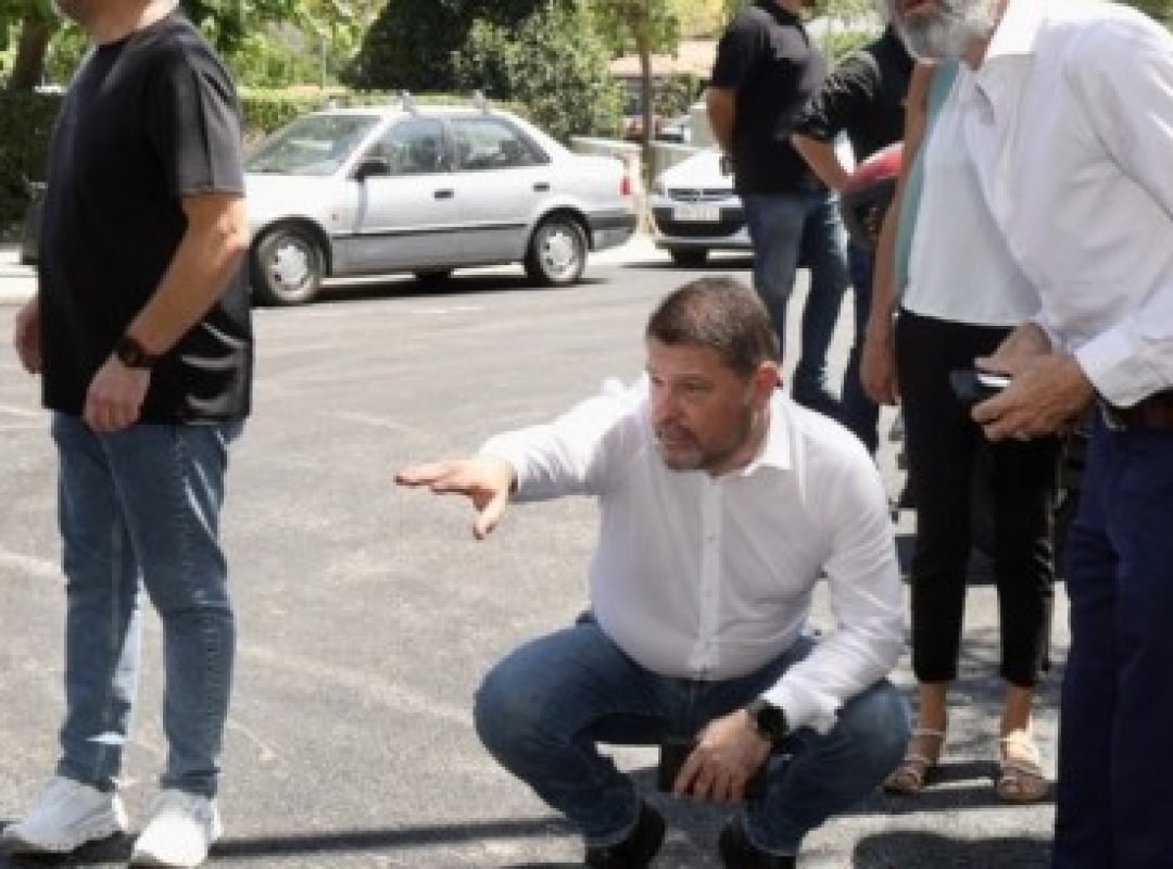 Αυτοψία του Νίκου Χαρδαλιά στα έργα οδικής ασφάλειας στην Παλαιά Πεντέλη