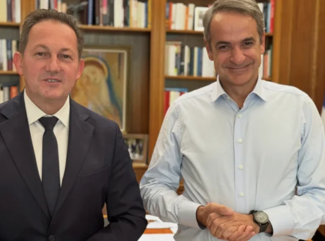 Κυριάκος Μητσοτάκης και Στέλιος Πέτσας στο Μέγαρο Μαξίμου