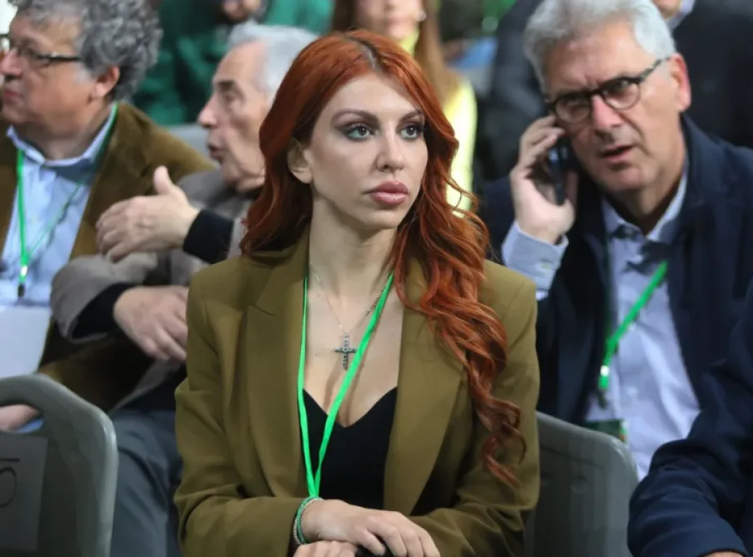Βάσια Αναστασίου για την πατριωτική εισφορά του Αλέξη Τσίπρα