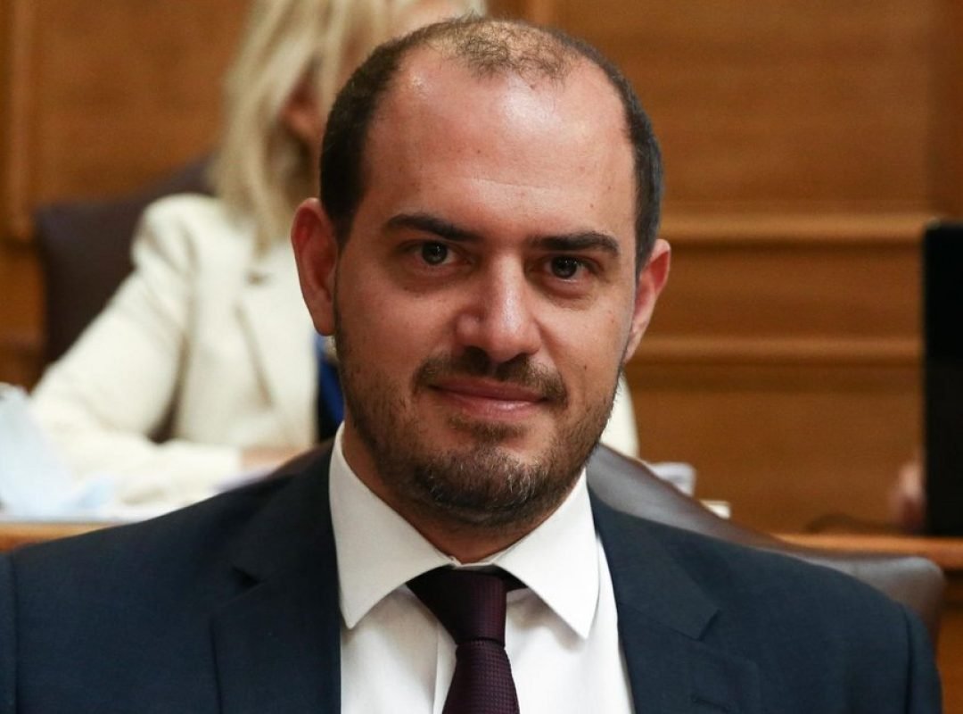 Γιώργος Κώτσηρας – Πατέρας έγινε ο αναπληρωτής υπουργός Μεταφορών