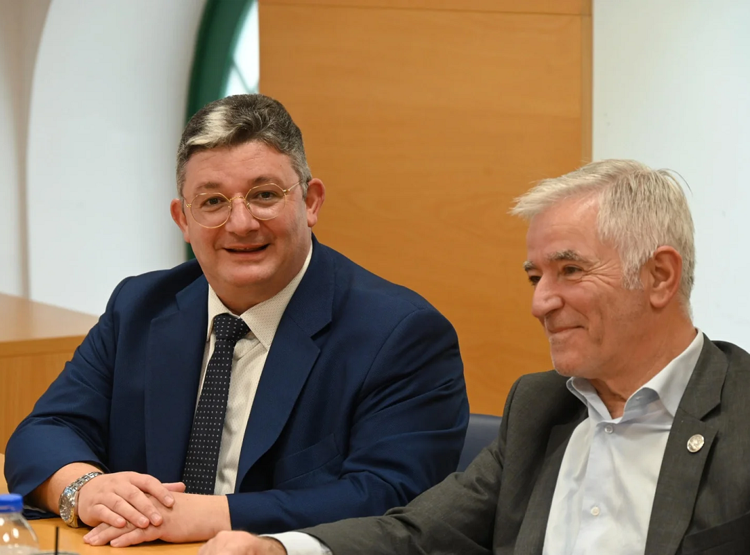 vrettos_peda_aporimata